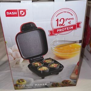 Dash Egg Bite Maker NEW . Breakfast fast abs ways . Mini cheesecakes. Egg maker